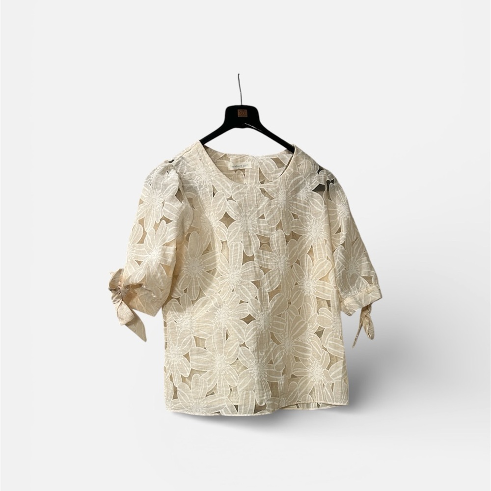 Chic Cream Floral Cutout Blouse